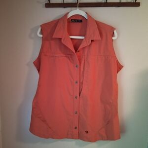 Mountain Hardwear Women's Coral Sleeveless Button-Down Shirt